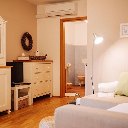 Na Kupcku Estate "Nature Reatreat & Wellness" 伊德里亚 外观 照片