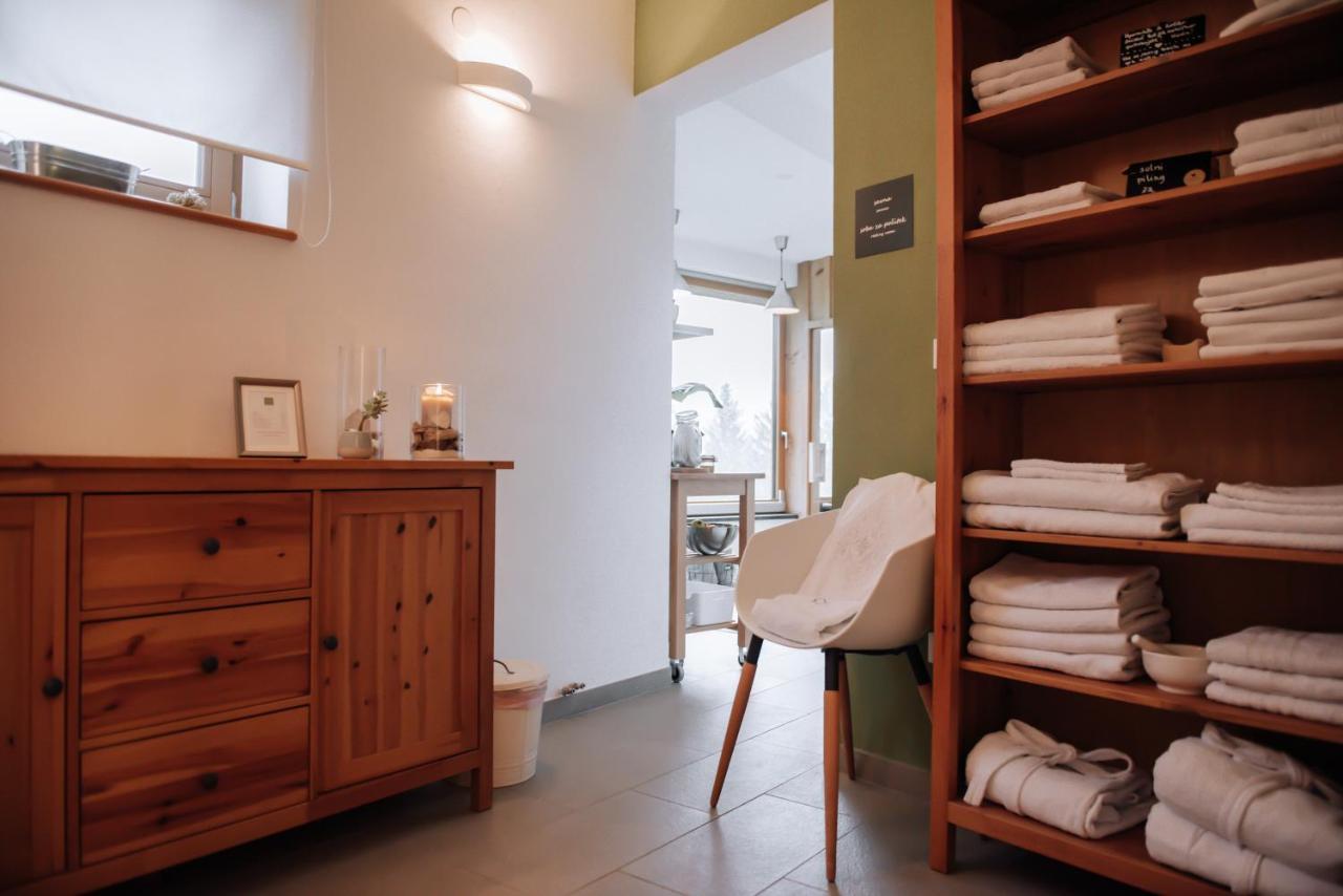 Na Kupcku Estate "Nature Reatreat & Wellness" 伊德里亚 外观 照片
