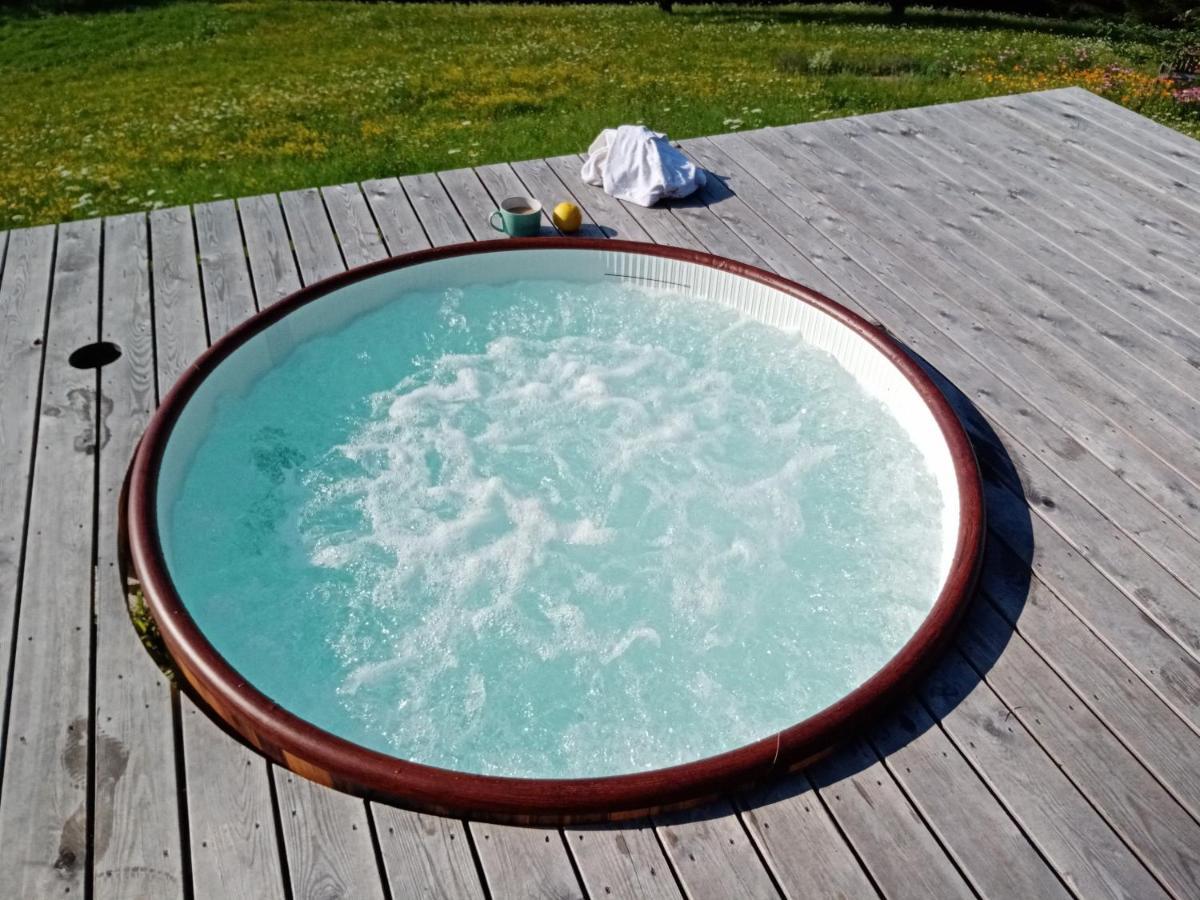 Na Kupcku Estate "Nature Reatreat & Wellness" 伊德里亚 外观 照片